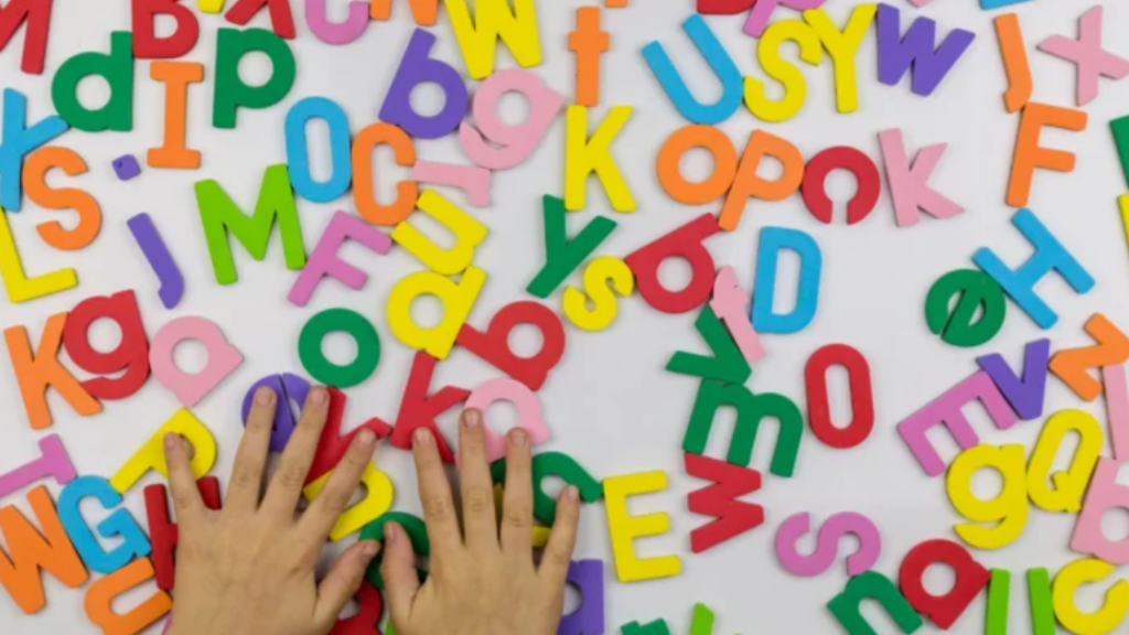 Shere Maria Parallax English Letters: A Dynamic Visual Art Form